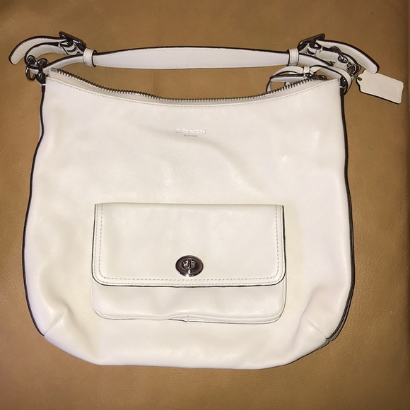 Coach - Picture 6 of 8